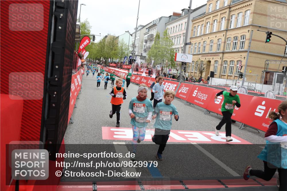 25.04.2026 - Das Zehntel Strokosch-Dieckow http://msf.ph/oto/9629979 25.04.2026 11:07:01 Ziel 5010, 5191, 5607, 5620, 5623, 5640, 6626, 7068, 7083, 7353, 7354, 7415, 7418, 7454, 7460, 7816, 7871 meine-sportfotos.de