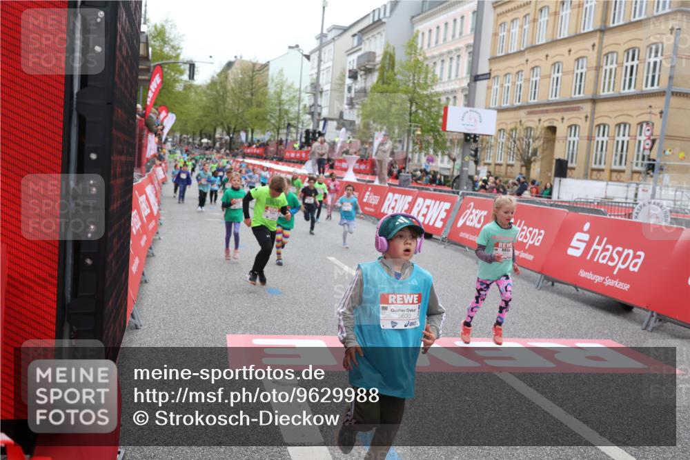 25.04.2026 - Das Zehntel Strokosch-Dieckow http://msf.ph/oto/9629988 25.04.2026 11:04:25 Ziel 5052, 5053, 5630, 5945, 5948, 5971, 6460, 6466, 6567, 6887, 7064, 7087, 7117, 7237, 7269, 7600, 7980, 7994 meine-sportfotos.de