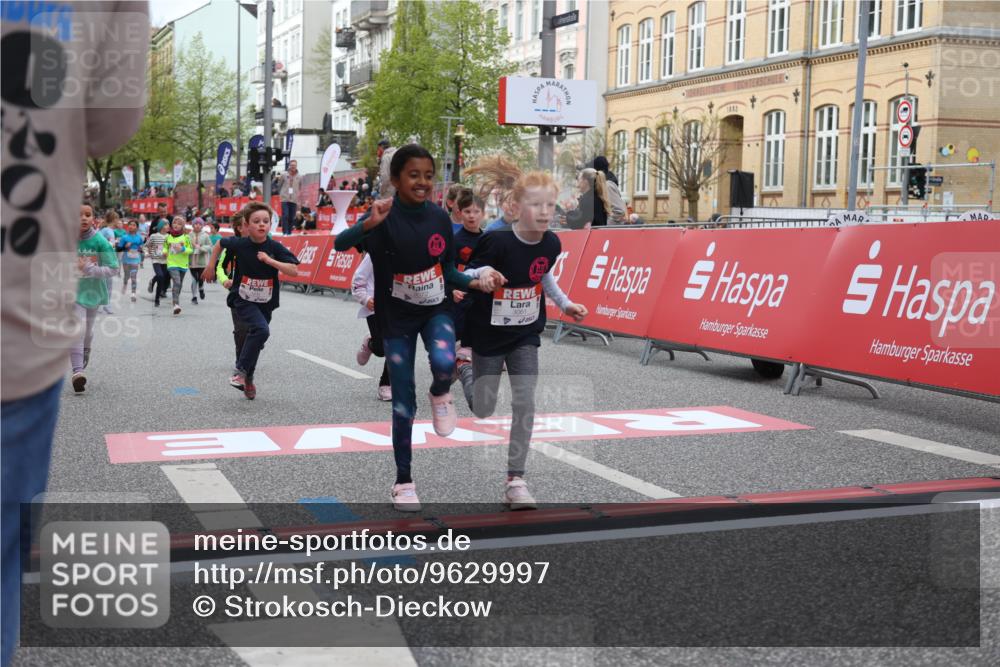 25.04.2026 - Das Zehntel Strokosch-Dieckow http://msf.ph/oto/9629997 25.04.2026 09:02:48 Ziel 1007, 1012, 1425, 1435, 1813, 2139, 2143, 2198, 2228, 2235, 2375, 2448, 2847, 2850, 3061, 3072, 3681, 3787, 3819, 3820 meine-sportfotos.de