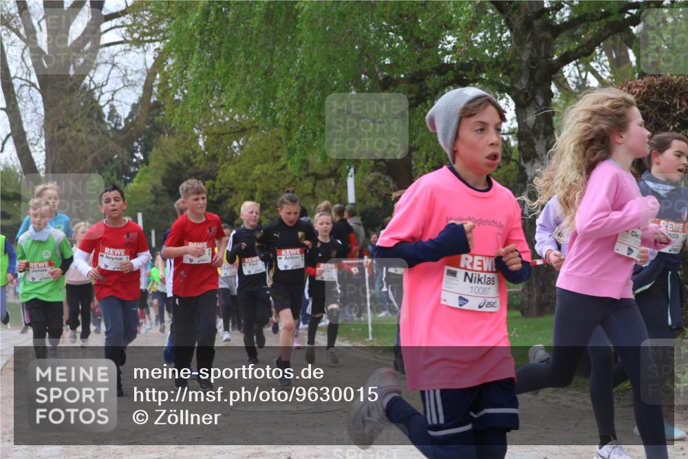 25.04.2026 - Das Zehntel Zöllner http://msf.ph/oto/9630015 25.04.2026 11:42:14 Laufen 10087 meine-sportfotos.de