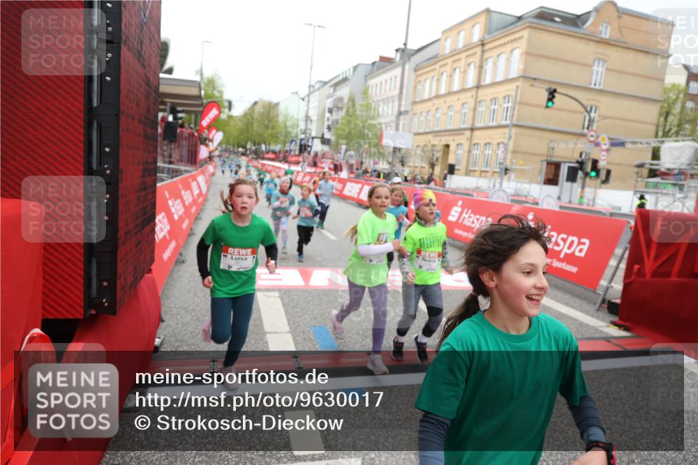 25.04.2026 - Das Zehntel Strokosch-Dieckow http://msf.ph/oto/9630017 25.04.2026 11:07:00 Ziel 5010, 5191, 5607, 5620, 5623, 5640, 6626, 7068, 7083, 7353, 7415, 7418, 7454, 7460, 7816, 7871 meine-sportfotos.de