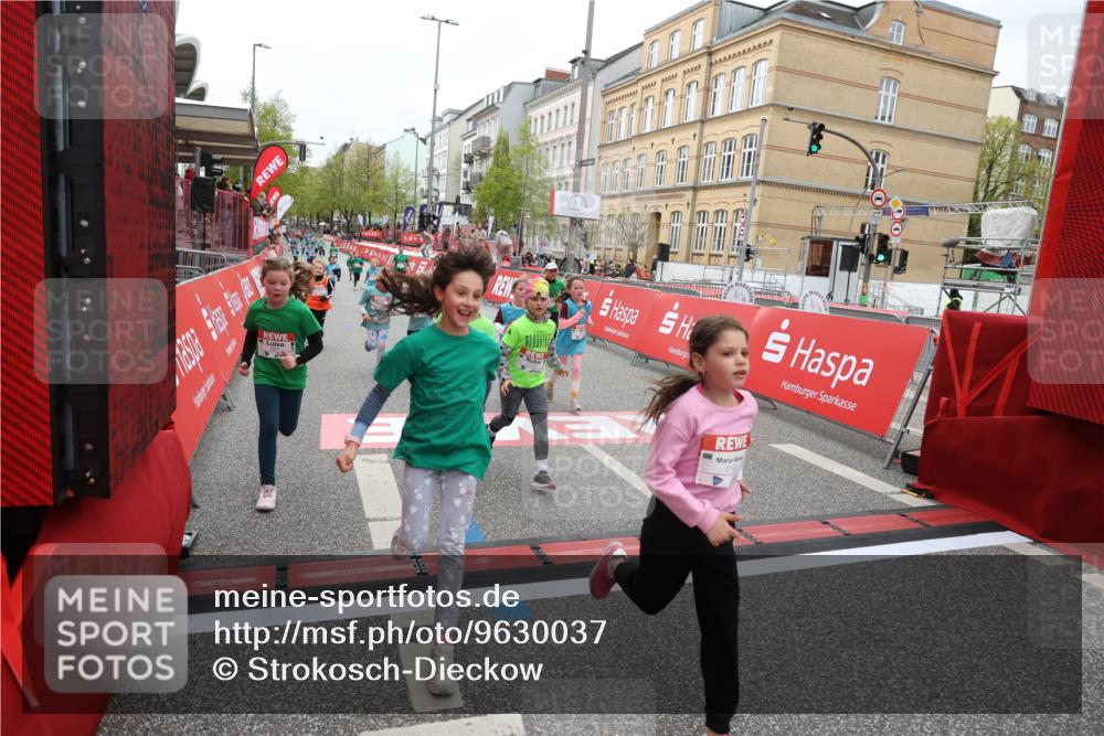 25.04.2026 - Das Zehntel Strokosch-Dieckow http://msf.ph/oto/9630037 25.04.2026 11:07:00 Ziel 5010, 5191, 5607, 5620, 5623, 5640, 6626, 7068, 7083, 7353, 7415, 7418, 7454, 7460, 7816, 7871 meine-sportfotos.de