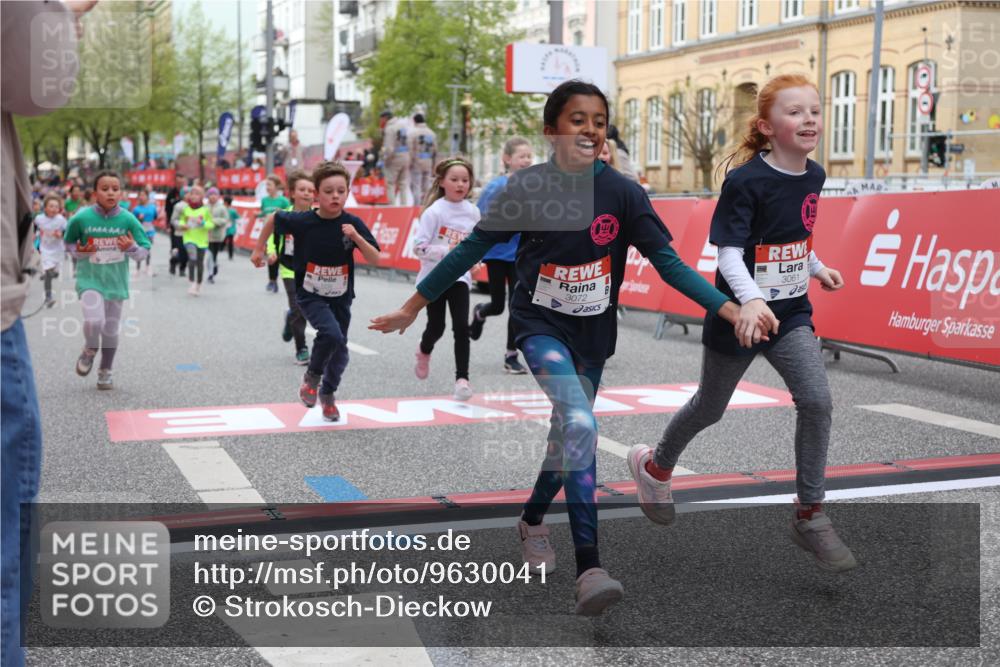 25.04.2026 - Das Zehntel Strokosch-Dieckow http://msf.ph/oto/9630041 25.04.2026 09:02:49 Ziel 1007, 1012, 1425, 1435, 1813, 2139, 2143, 2198, 2228, 2235, 2375, 2448, 2847, 3061, 3072, 3681, 3787, 3819, 3820 meine-sportfotos.de