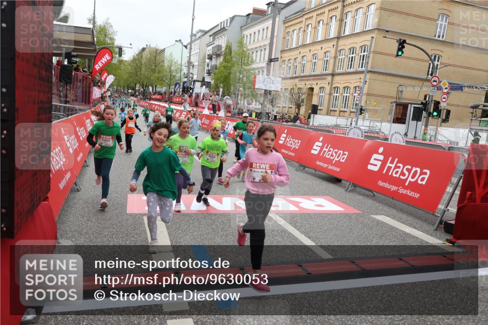 25.04.2026 - Das Zehntel Strokosch-Dieckow http://msf.ph/oto/9630053 25.04.2026 11:06:59 Ziel 5010, 5191, 5607, 5618, 5620, 5622, 5623, 5640, 5642, 6002, 6626, 7068, 7083, 7415, 7418, 7454, 7460, 7816, 7871 meine-sportfotos.de