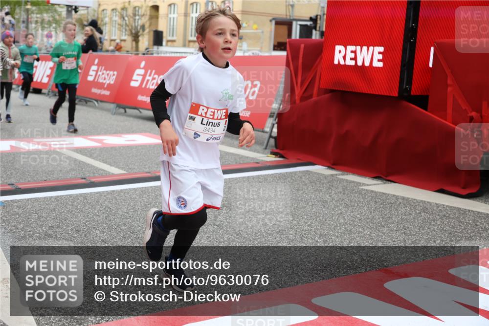 25.04.2026 - Das Zehntel Strokosch-Dieckow http://msf.ph/oto/9630076 25.04.2026 09:02:53 Ziel 1232, 1425, 1435, 1813, 2139, 2143, 2198, 2388, 2448, 3061, 3072, 3650, 3681, 3694, 3786, 3793, 3794 meine-sportfotos.de