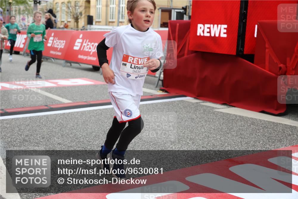25.04.2026 - Das Zehntel Strokosch-Dieckow http://msf.ph/oto/9630081 25.04.2026 09:02:53 Ziel 1232, 1425, 1435, 1813, 2139, 2143, 2198, 2388, 2448, 3061, 3072, 3650, 3681, 3694, 3786, 3793, 3794 meine-sportfotos.de