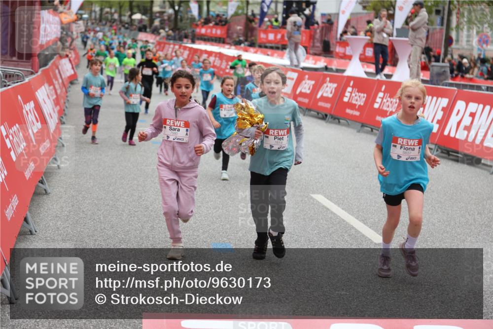 25.04.2026 - Das Zehntel Strokosch-Dieckow http://msf.ph/oto/9630173 25.04.2026 11:06:50 Ziel 5637, 5843, 5845, 6985, 7580, 7614, 7892, 7894, 7902 meine-sportfotos.de