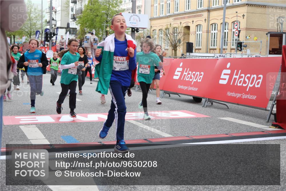 25.04.2026 - Das Zehntel Strokosch-Dieckow http://msf.ph/oto/9630208 25.04.2026 09:02:59 Ziel 1232, 1337, 1343, 1716, 2003, 2388, 2457, 2504, 2595, 2600, 2926, 3399, 3434, 3435, 3633, 3638, 3639, 3643, 3645, 3647, 3649, 3650, 3694, 3747, 3774, 3786, 3793, 3794, 3941, 3981, 3982 meine-sportfotos.de