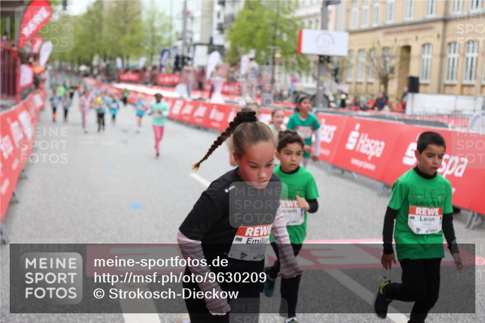 25.04.2026 - Das Zehntel Strokosch-Dieckow http://msf.ph/oto/9630209 25.04.2026 11:06:45 Ziel 5139, 5843, 5845, 6985, 7892, 7894, 7902 meine-sportfotos.de