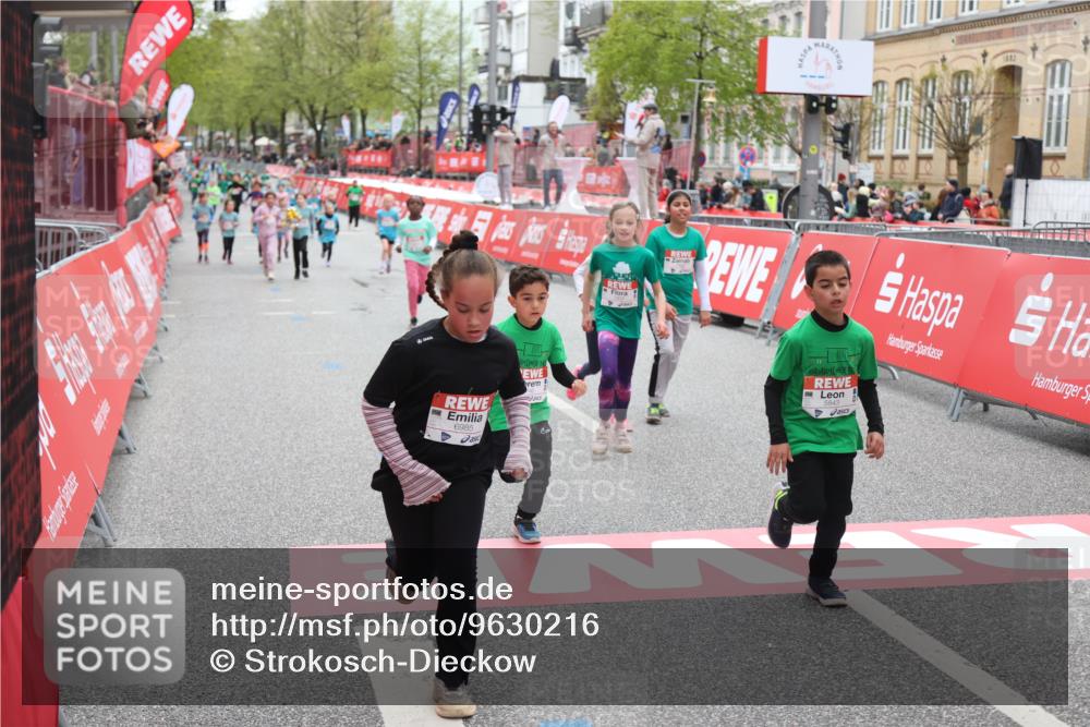 25.04.2026 - Das Zehntel Strokosch-Dieckow http://msf.ph/oto/9630216 25.04.2026 11:06:44 Ziel 5139, 5843, 5845, 6985, 7892, 7894, 7902 meine-sportfotos.de