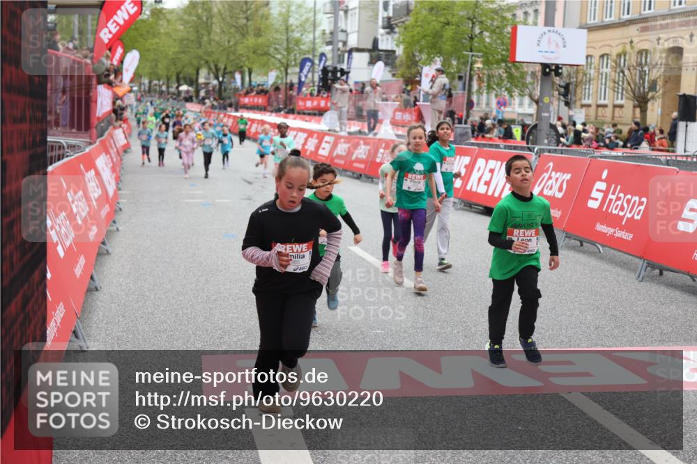 25.04.2026 - Das Zehntel Strokosch-Dieckow http://msf.ph/oto/9630220 25.04.2026 11:06:44 Ziel 5139, 5843, 5845, 6985, 7892, 7894, 7902 meine-sportfotos.de