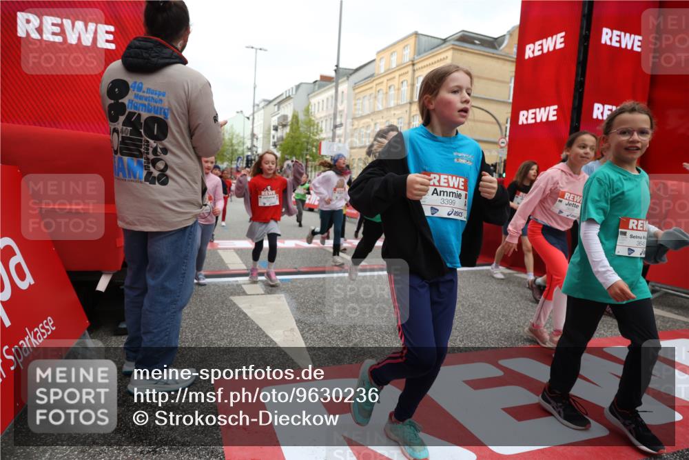 25.04.2026 - Das Zehntel Strokosch-Dieckow http://msf.ph/oto/9630236 25.04.2026 09:03:02 Ziel 1337, 1343, 1478, 1716, 1805, 2003, 2127, 2135, 2457, 2504, 2518, 2595, 2600, 2665, 2713, 2736, 2926, 3153, 3310, 3399, 3434, 3435, 3633, 3638, 3639, 3643, 3645, 3647, 3649, 3747, 3774, 3941, 3981, 3982 meine-sportfotos.de
