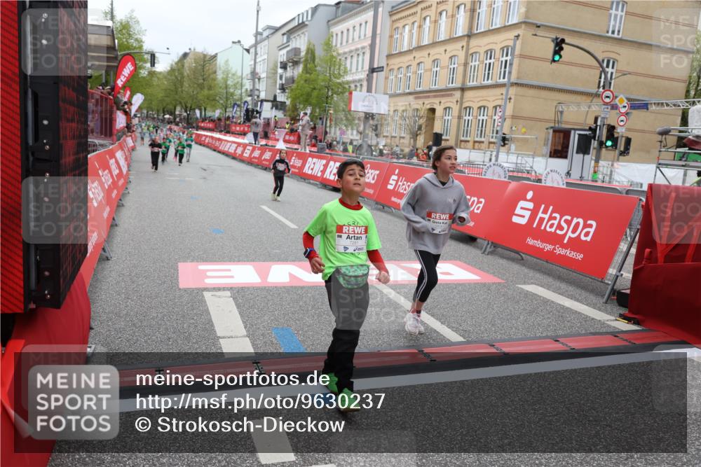 25.04.2026 - Das Zehntel Strokosch-Dieckow http://msf.ph/oto/9630237 25.04.2026 11:06:37 Ziel 5172, 6241, 6934, 7281, 7774, 7777, 18087 meine-sportfotos.de