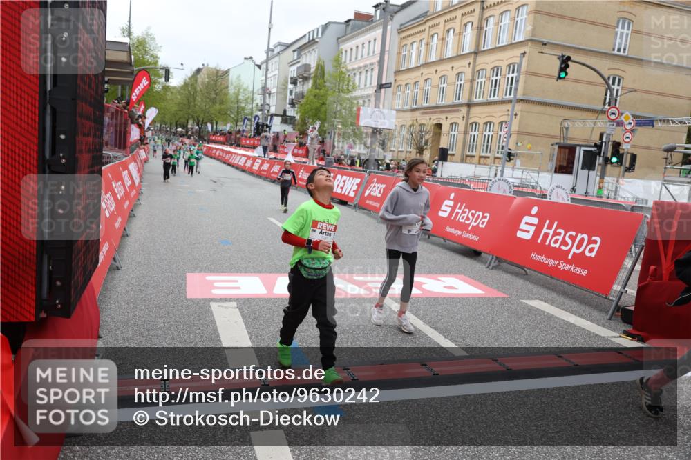 25.04.2026 - Das Zehntel Strokosch-Dieckow http://msf.ph/oto/9630242 25.04.2026 11:06:36 Ziel 5172, 6241, 6934, 7281, 7774, 7777, 18087 meine-sportfotos.de