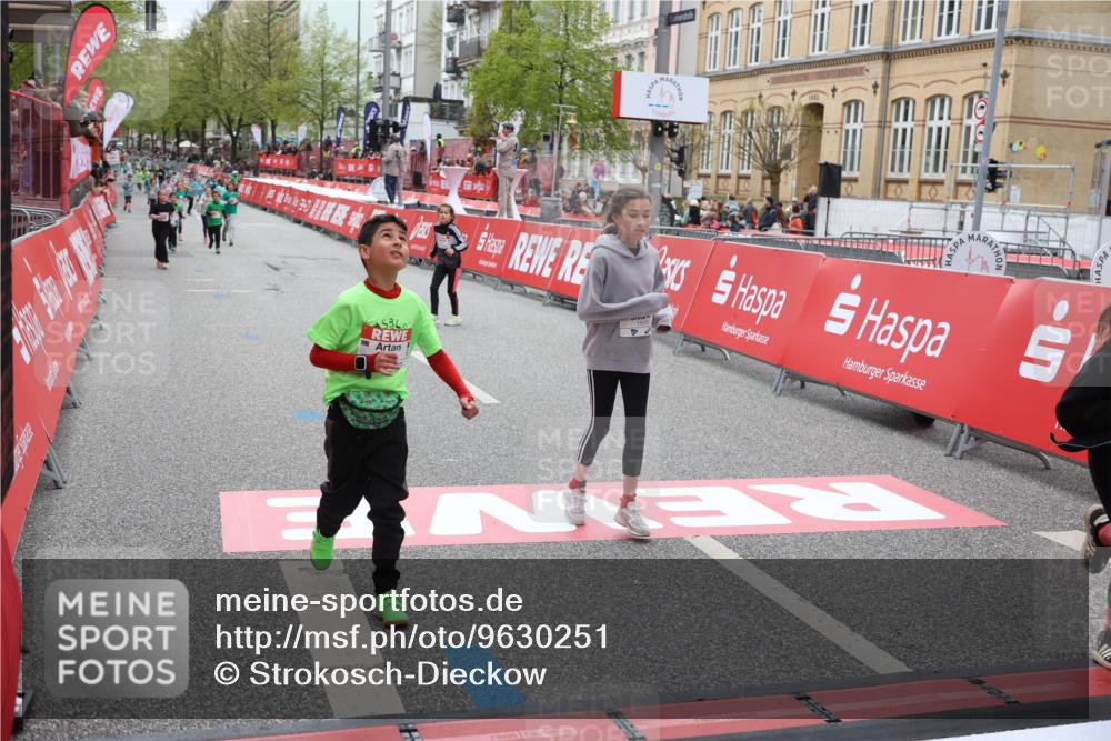 25.04.2026 - Das Zehntel Strokosch-Dieckow http://msf.ph/oto/9630251 25.04.2026 11:06:36 Ziel 5172, 6241, 6934, 7281, 7774, 7777, 18087 meine-sportfotos.de