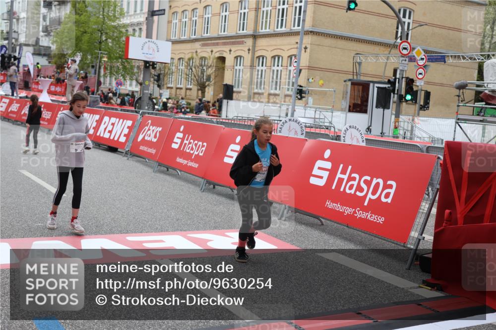 25.04.2026 - Das Zehntel Strokosch-Dieckow http://msf.ph/oto/9630254 25.04.2026 11:06:35 Ziel 5172, 6241, 6934, 7217, 7281, 7774, 7777, 18087 meine-sportfotos.de