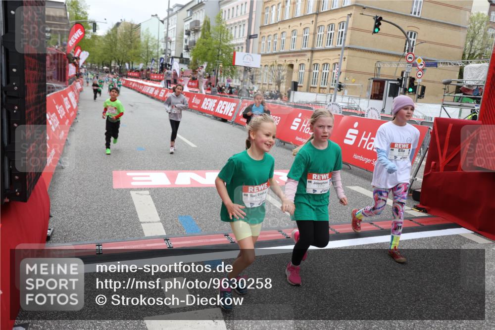 25.04.2026 - Das Zehntel Strokosch-Dieckow http://msf.ph/oto/9630258 25.04.2026 11:06:34 Ziel 5172, 6241, 6480, 6481, 6934, 7217, 7281, 7774, 7777, 18087 meine-sportfotos.de