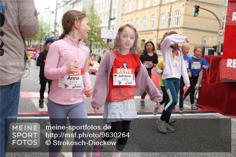 25.04.2026 - Das Zehntel Strokosch-Dieckow http://msf.ph/oto/9630264 25.04.2026 09:03:03 Ziel 1478, 1805, 2127, 2135, 2504, 2518, 2595, 2600, 2665, 2713, 2736, 2926, 3153, 3310, 3399, 3434, 3435, 3633, 3638, 3639, 3643, 3645, 3647, 3649, 3747, 3774, 3941, 3981, 3982 meine-sportfotos.de