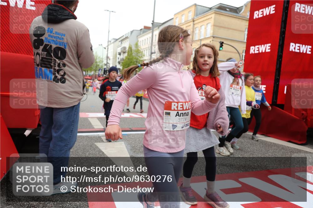 25.04.2026 - Das Zehntel Strokosch-Dieckow http://msf.ph/oto/9630276 25.04.2026 09:03:03 Ziel 1478, 1805, 2127, 2135, 2504, 2518, 2595, 2600, 2665, 2713, 2736, 2926, 3153, 3310, 3399, 3434, 3435, 3633, 3638, 3639, 3643, 3645, 3647, 3649, 3747, 3774, 3941, 3981, 3982 meine-sportfotos.de