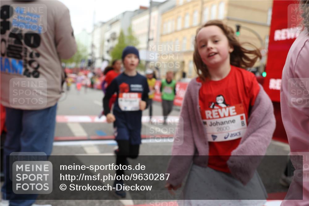 25.04.2026 - Das Zehntel Strokosch-Dieckow http://msf.ph/oto/9630287 25.04.2026 09:03:04 Ziel 1478, 1805, 2127, 2135, 2220, 2504, 2518, 2595, 2600, 2665, 2713, 2736, 2926, 3153, 3310, 3399, 3435, 3633, 3638, 3639, 3643, 3645, 3647, 3649, 3774, 3941, 3981, 3982 meine-sportfotos.de