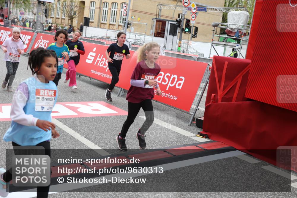 25.04.2026 - Das Zehntel Strokosch-Dieckow http://msf.ph/oto/9630313 25.04.2026 11:06:26 Ziel 6195, 6197, 6480, 6481, 6587, 6739, 6765, 6773, 6801, 7215, 7216, 7416, 7645 meine-sportfotos.de