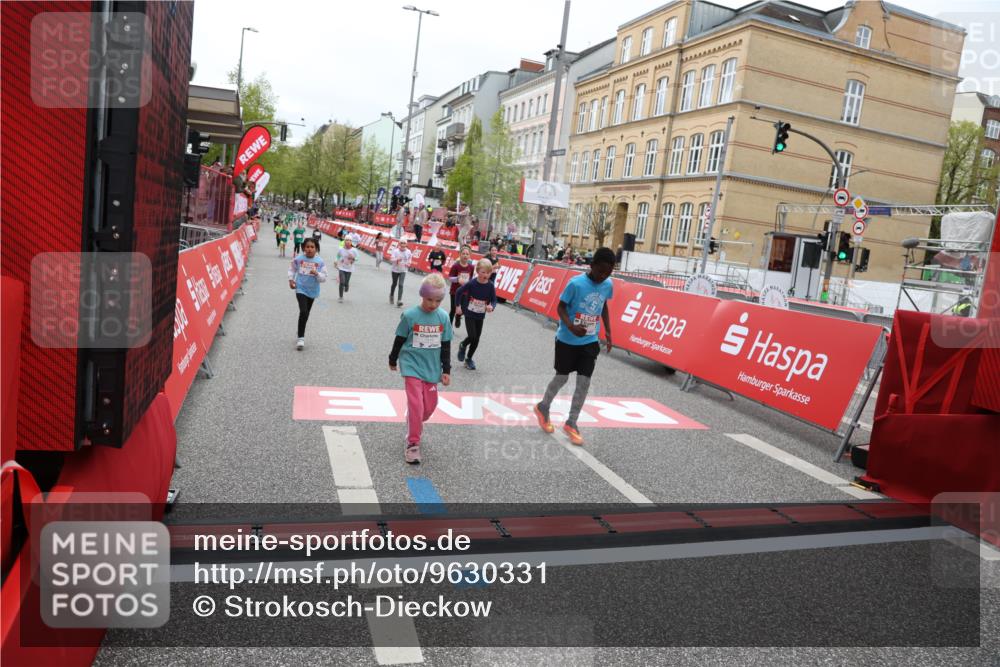 25.04.2026 - Das Zehntel Strokosch-Dieckow http://msf.ph/oto/9630331 25.04.2026 11:06:23 Ziel 5051, 5875, 6587, 6773, 6801, 7215, 7216, 7416, 7645 meine-sportfotos.de