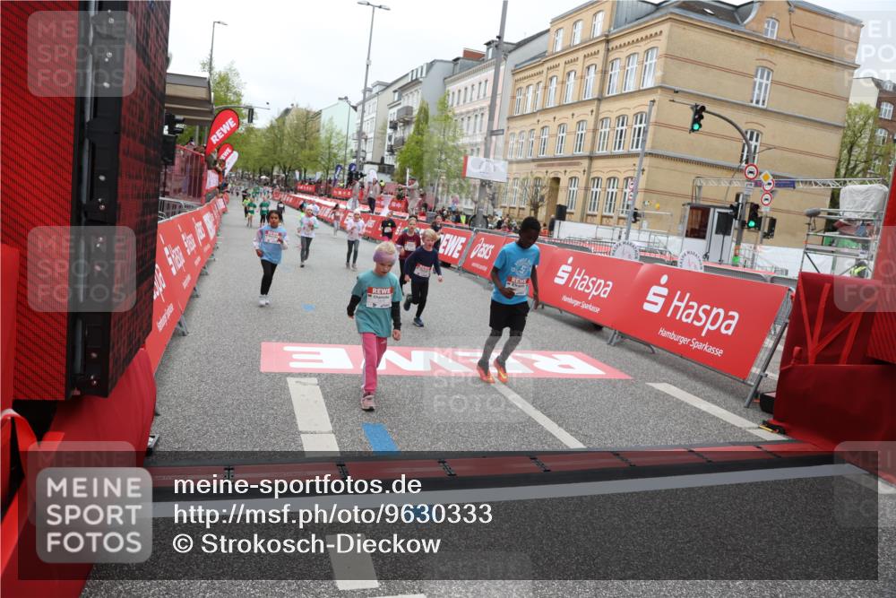 25.04.2026 - Das Zehntel Strokosch-Dieckow http://msf.ph/oto/9630333 25.04.2026 11:06:23 Ziel 5051, 5875, 6587, 6773, 6801, 7215, 7216, 7416, 7645 meine-sportfotos.de