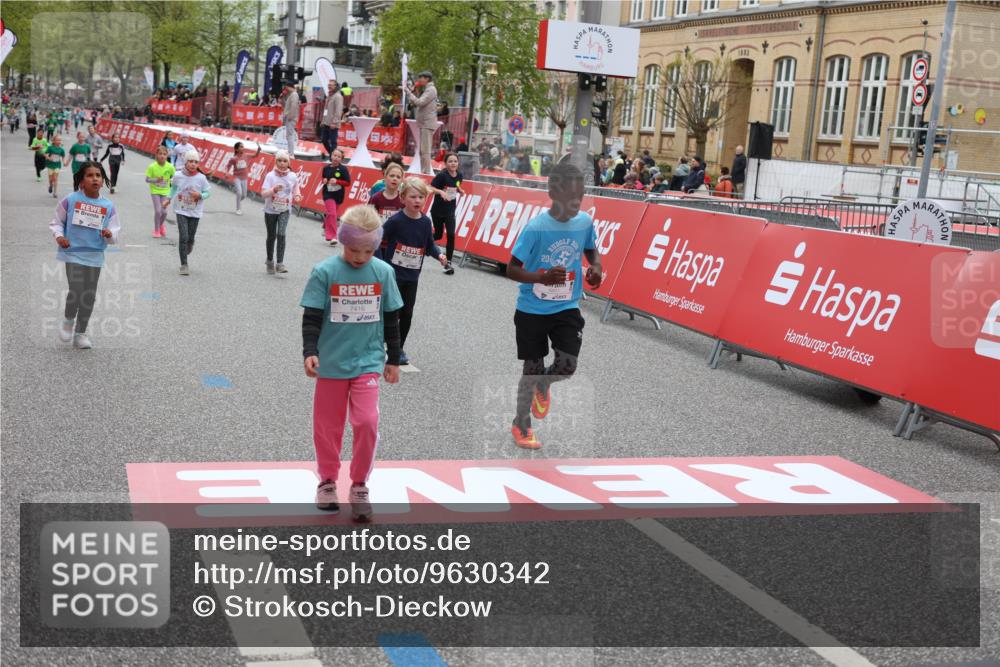 25.04.2026 - Das Zehntel Strokosch-Dieckow http://msf.ph/oto/9630342 25.04.2026 11:06:23 Ziel 5051, 5875, 6587, 6773, 6801, 7215, 7216, 7416, 7645 meine-sportfotos.de