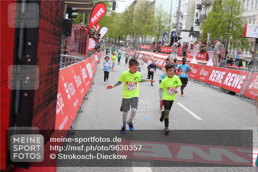 25.04.2026 - Das Zehntel Strokosch-Dieckow http://msf.ph/oto/9630357 25.04.2026 11:06:19 Ziel 5051, 5875, 7215, 7216, 7268, 7295, 7471 meine-sportfotos.de