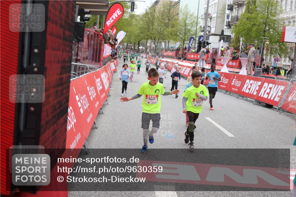 25.04.2026 - Das Zehntel Strokosch-Dieckow http://msf.ph/oto/9630359 25.04.2026 11:06:19 Ziel 5051, 5875, 7215, 7216, 7268, 7295, 7471 meine-sportfotos.de