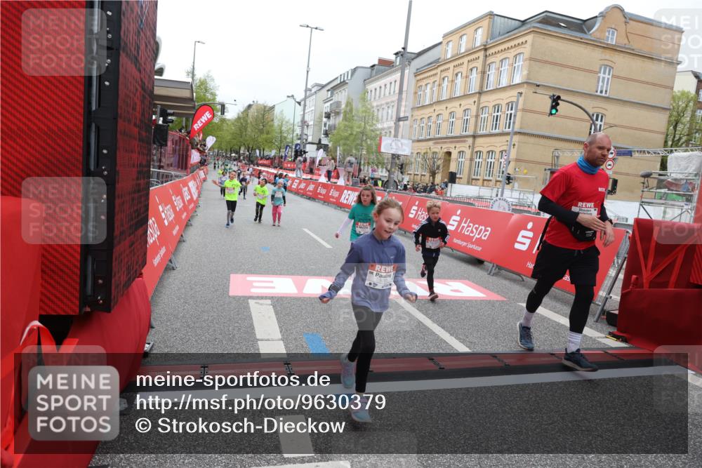 25.04.2026 - Das Zehntel Strokosch-Dieckow http://msf.ph/oto/9630379 25.04.2026 11:06:17 Ziel 5051, 5121, 5875, 7268, 7295, 7471, 8073 meine-sportfotos.de