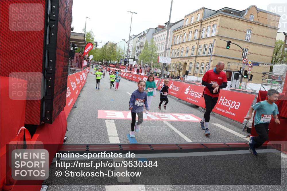 25.04.2026 - Das Zehntel Strokosch-Dieckow http://msf.ph/oto/9630384 25.04.2026 11:06:17 Ziel 5051, 5121, 5875, 7268, 7295, 7471, 8073 meine-sportfotos.de