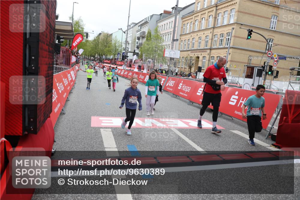 25.04.2026 - Das Zehntel Strokosch-Dieckow http://msf.ph/oto/9630389 25.04.2026 11:06:16 Ziel 5051, 5121, 5875, 7268, 7295, 7471, 7589, 8073 meine-sportfotos.de