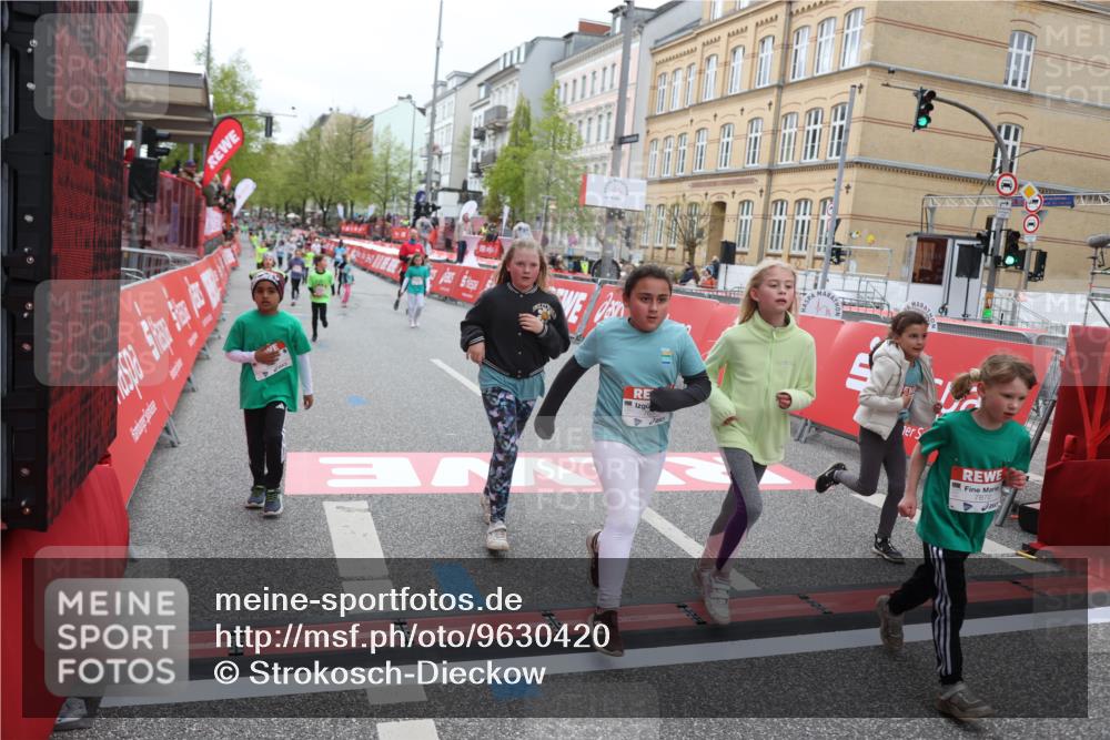 25.04.2026 - Das Zehntel Strokosch-Dieckow http://msf.ph/oto/9630420 25.04.2026 11:06:10 Ziel 5121, 5647, 5952, 6851, 7040, 7564, 7578, 7589, 7637, 7870, 8073 meine-sportfotos.de
