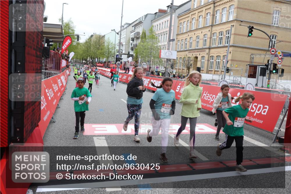 25.04.2026 - Das Zehntel Strokosch-Dieckow http://msf.ph/oto/9630425 25.04.2026 11:06:10 Ziel 5121, 5647, 5952, 6851, 7040, 7564, 7578, 7589, 7637, 7870, 8073 meine-sportfotos.de