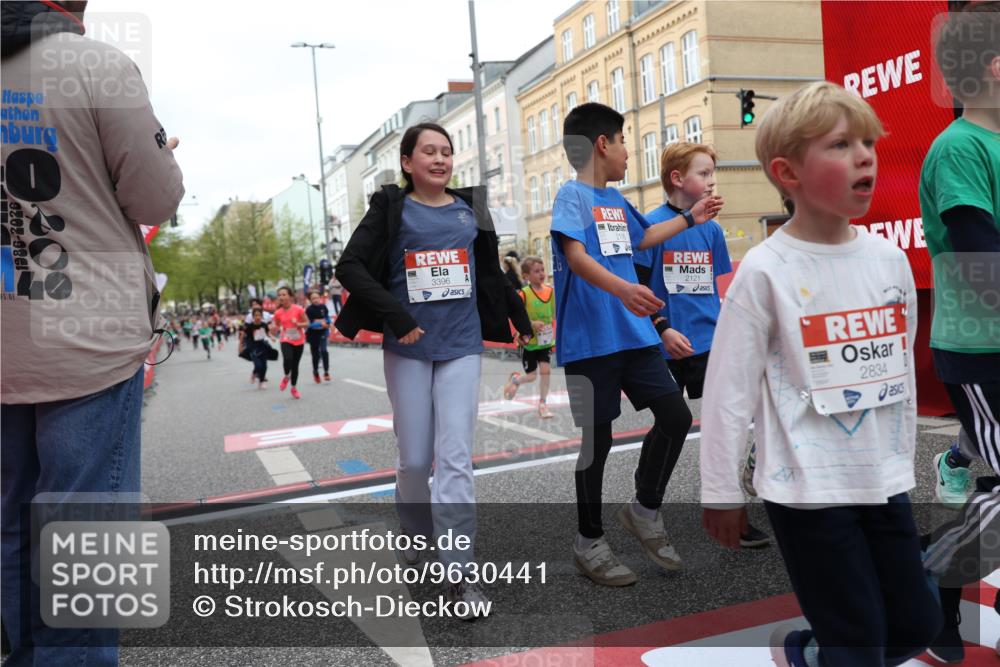 25.04.2026 - Das Zehntel Strokosch-Dieckow http://msf.ph/oto/9630441 25.04.2026 09:03:14 Ziel 1002, 1009, 1603, 1620, 2116, 2121, 2123, 2227, 2281, 2340, 2402, 2516, 2701, 2702, 2704, 2834, 3017, 3286, 3293, 3396, 3909 meine-sportfotos.de
