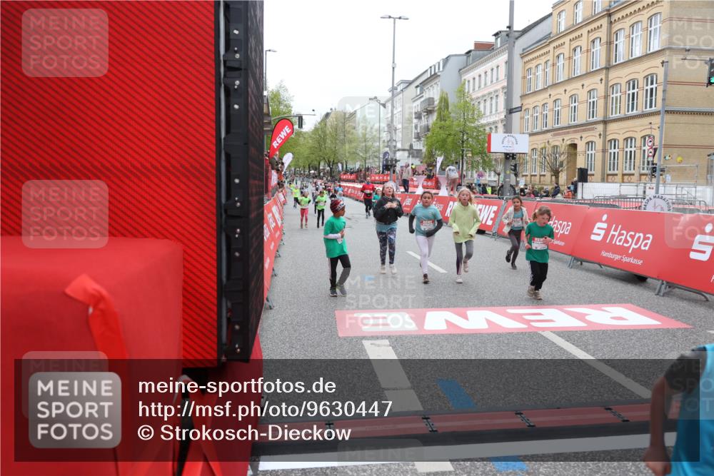 25.04.2026 - Das Zehntel Strokosch-Dieckow http://msf.ph/oto/9630447 25.04.2026 11:06:08 Ziel 5096, 5647, 5944, 5952, 6851, 7040, 7564, 7578, 7589, 7637, 7870 meine-sportfotos.de