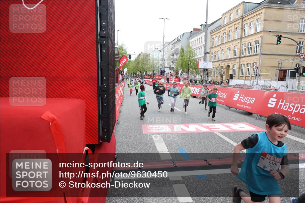 25.04.2026 - Das Zehntel Strokosch-Dieckow http://msf.ph/oto/9630450 25.04.2026 11:06:08 Ziel 5096, 5647, 5944, 5952, 6851, 7040, 7564, 7578, 7589, 7637, 7870 meine-sportfotos.de