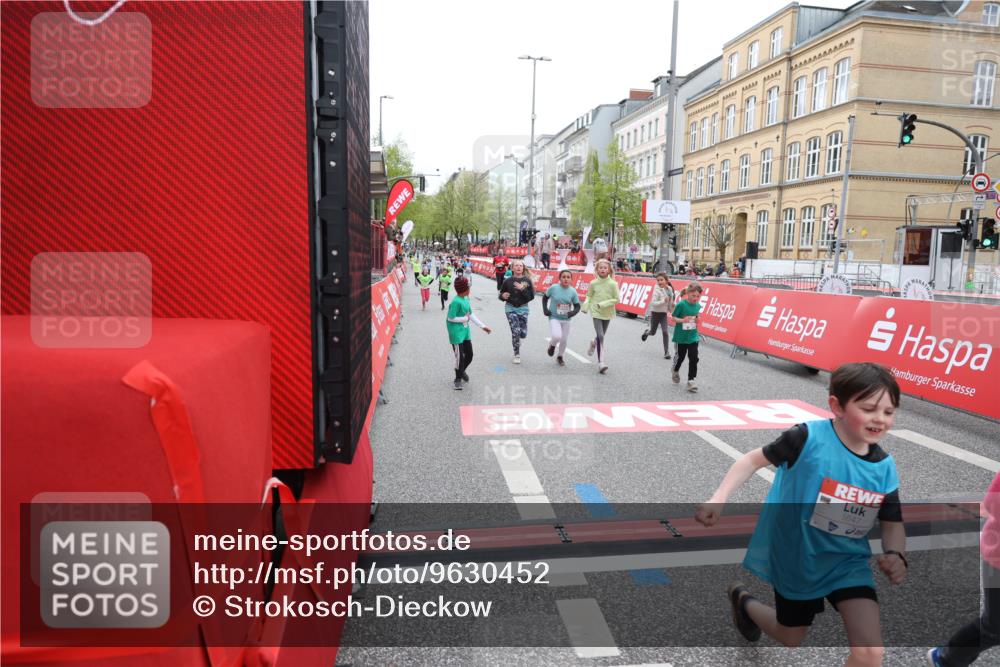 25.04.2026 - Das Zehntel Strokosch-Dieckow http://msf.ph/oto/9630452 25.04.2026 11:06:08 Ziel 5096, 5647, 5944, 5952, 6851, 7040, 7564, 7578, 7589, 7637, 7870 meine-sportfotos.de