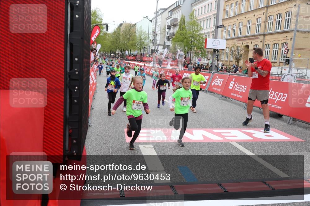 25.04.2026 - Das Zehntel Strokosch-Dieckow http://msf.ph/oto/9630453 25.04.2026 11:04:21 Ziel 5052, 5053, 5115, 5215, 5217, 5410, 5423, 5440, 5914, 5915, 5945, 5998, 6030, 6567, 6887, 7064, 7087, 7237, 7269, 7600, 7609, 7979, 7980, 7994 meine-sportfotos.de