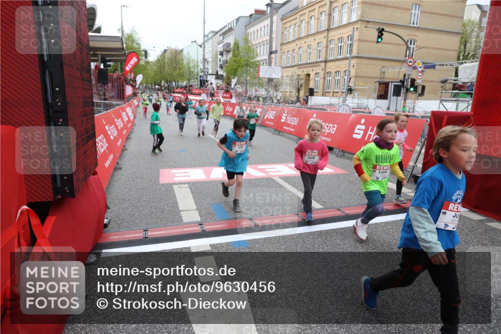 25.04.2026 - Das Zehntel Strokosch-Dieckow http://msf.ph/oto/9630456 25.04.2026 11:06:07 Ziel 5096, 5647, 5944, 5952, 6851, 6970, 7040, 7564, 7578, 7637, 7870 meine-sportfotos.de
