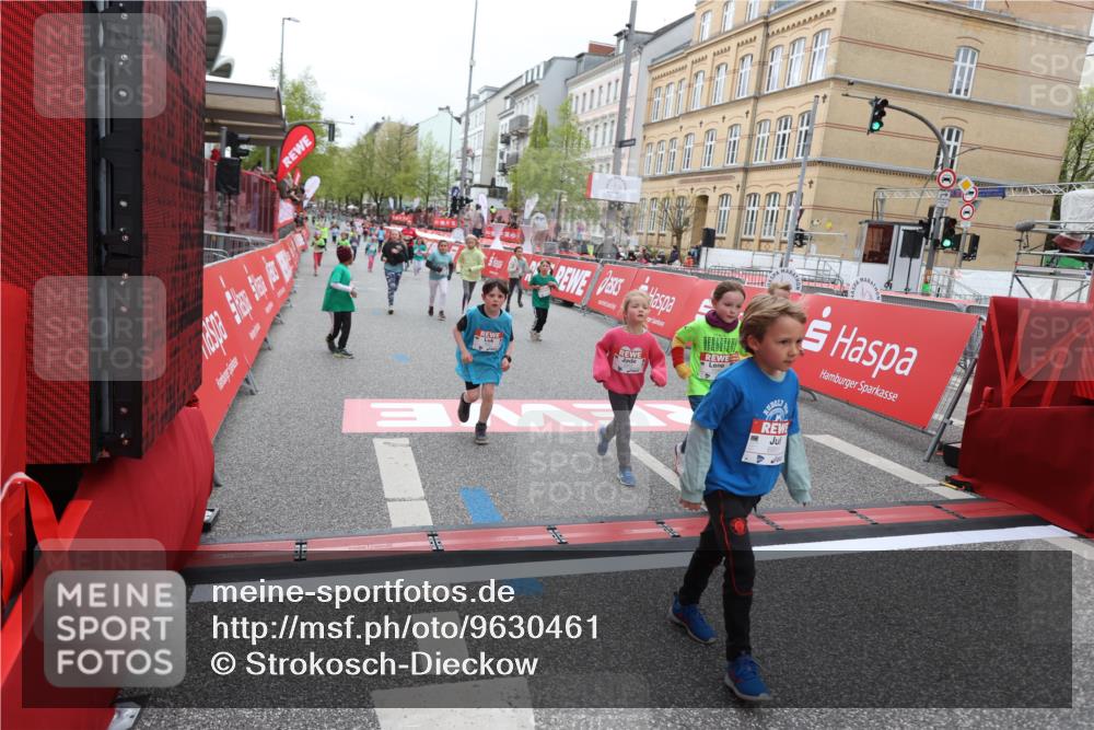 25.04.2026 - Das Zehntel Strokosch-Dieckow http://msf.ph/oto/9630461 25.04.2026 11:06:06 Ziel 5096, 5124, 5647, 5944, 5952, 6159, 6851, 6970, 7040, 7566 meine-sportfotos.de