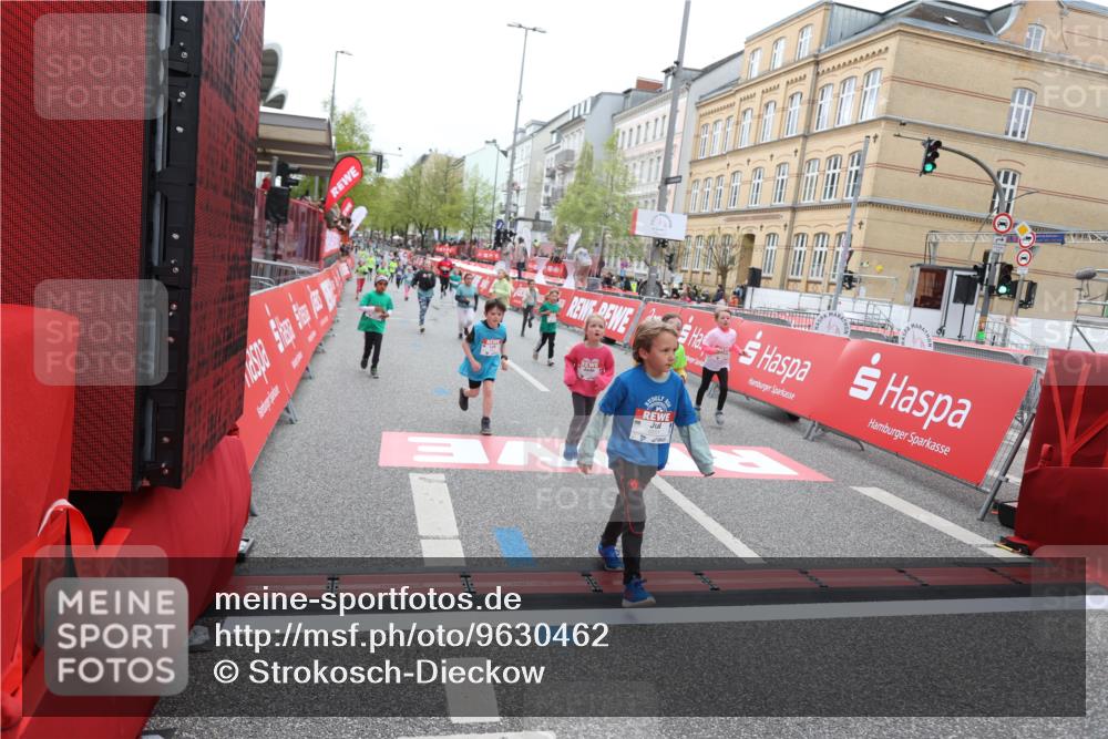 25.04.2026 - Das Zehntel Strokosch-Dieckow http://msf.ph/oto/9630462 25.04.2026 11:06:06 Ziel 5096, 5124, 5647, 5944, 5952, 6159, 6851, 6970, 7040, 7566 meine-sportfotos.de