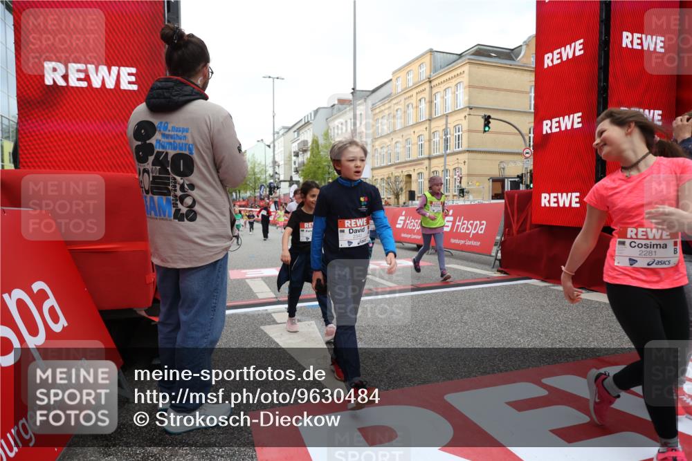 25.04.2026 - Das Zehntel Strokosch-Dieckow http://msf.ph/oto/9630484 25.04.2026 09:03:18 Ziel 2121, 2281, 2283, 2340, 2402, 3017, 3213, 3286, 3293, 3396, 3425, 3550, 3854, 3871, 3909 meine-sportfotos.de