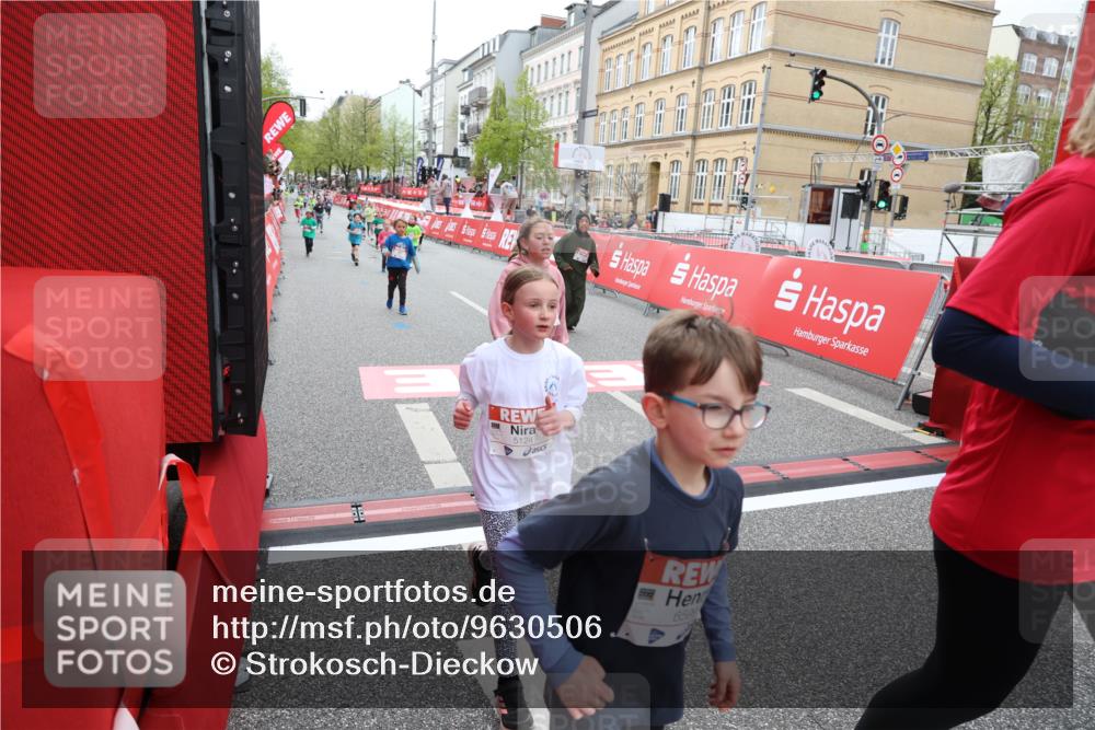 25.04.2026 - Das Zehntel Strokosch-Dieckow http://msf.ph/oto/9630506 25.04.2026 11:06:01 Ziel 5096, 5124, 5686, 5886, 5944, 6159, 6599, 6970, 7210, 7213, 7433, 7461, 7492, 7566 meine-sportfotos.de