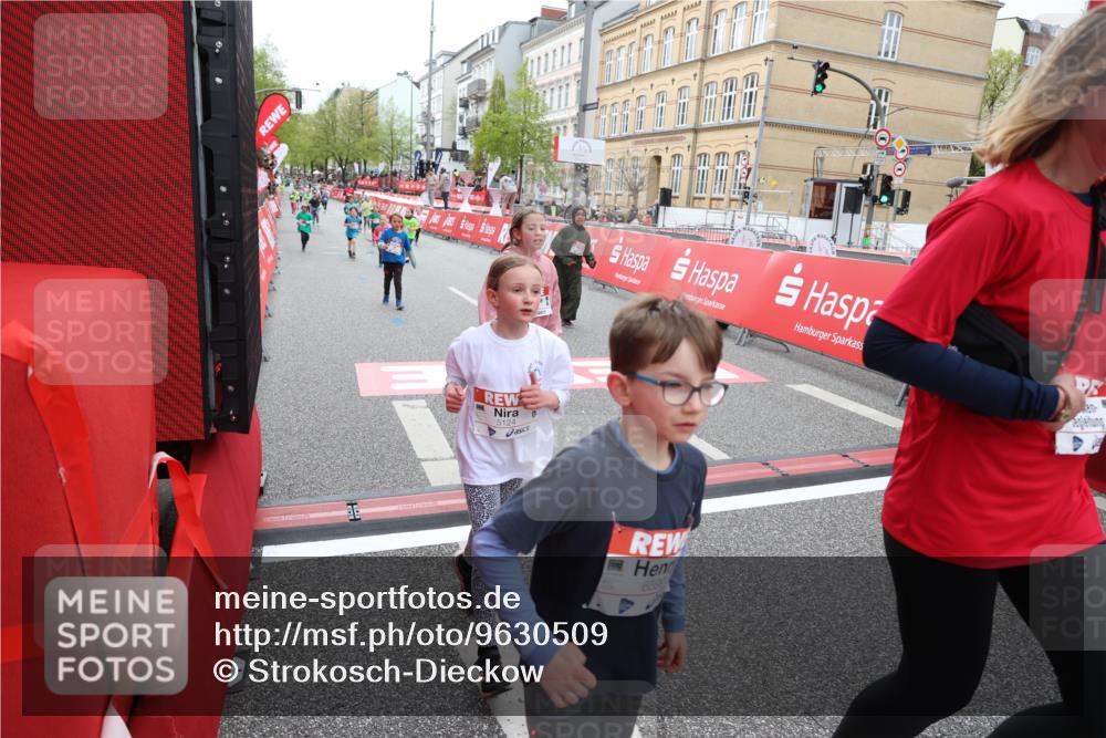 25.04.2026 - Das Zehntel Strokosch-Dieckow http://msf.ph/oto/9630509 25.04.2026 11:06:01 Ziel 5096, 5124, 5686, 5886, 5944, 6159, 6599, 6970, 7210, 7213, 7433, 7461, 7492, 7566 meine-sportfotos.de