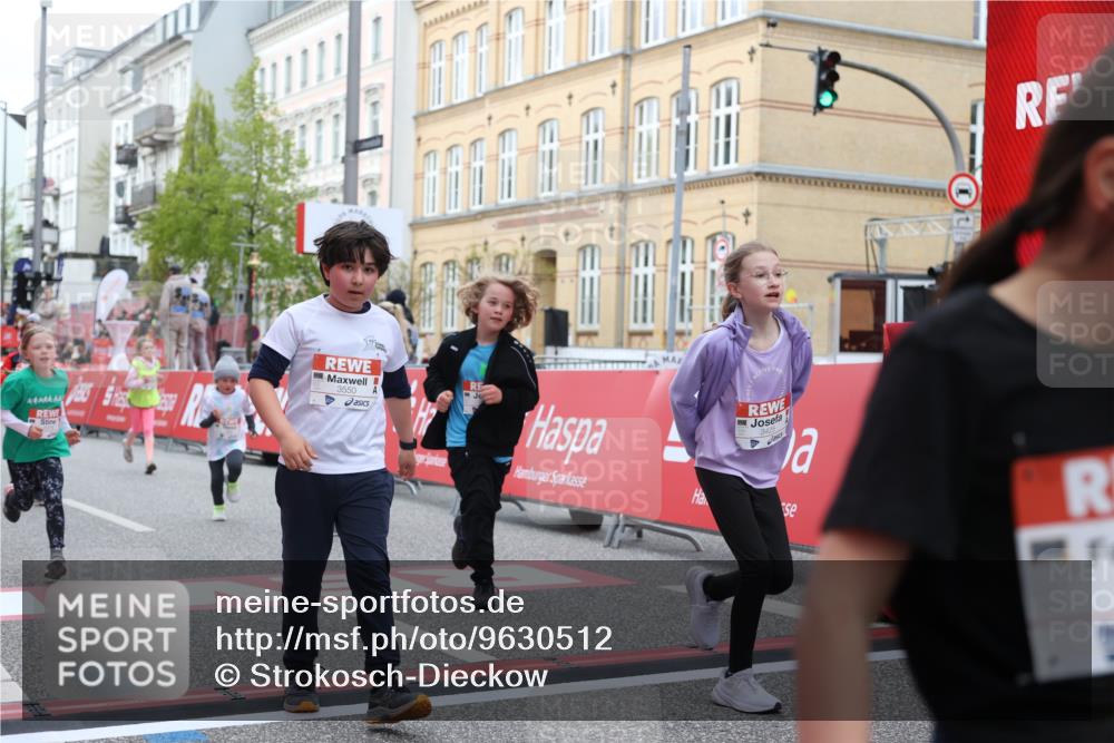 25.04.2026 - Das Zehntel Strokosch-Dieckow http://msf.ph/oto/9630512 25.04.2026 09:03:20 Ziel 1449, 1945, 2281, 2283, 2340, 2378, 2402, 3017, 3213, 3286, 3293, 3425, 3550, 3854, 3871, 3909 meine-sportfotos.de