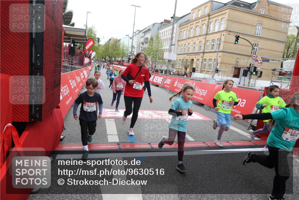 25.04.2026 - Das Zehntel Strokosch-Dieckow http://msf.ph/oto/9630516 25.04.2026 11:06:00 Ziel 5096, 5124, 5686, 5886, 5944, 6159, 6599, 6970, 7210, 7213, 7433, 7461, 7492, 7566 meine-sportfotos.de