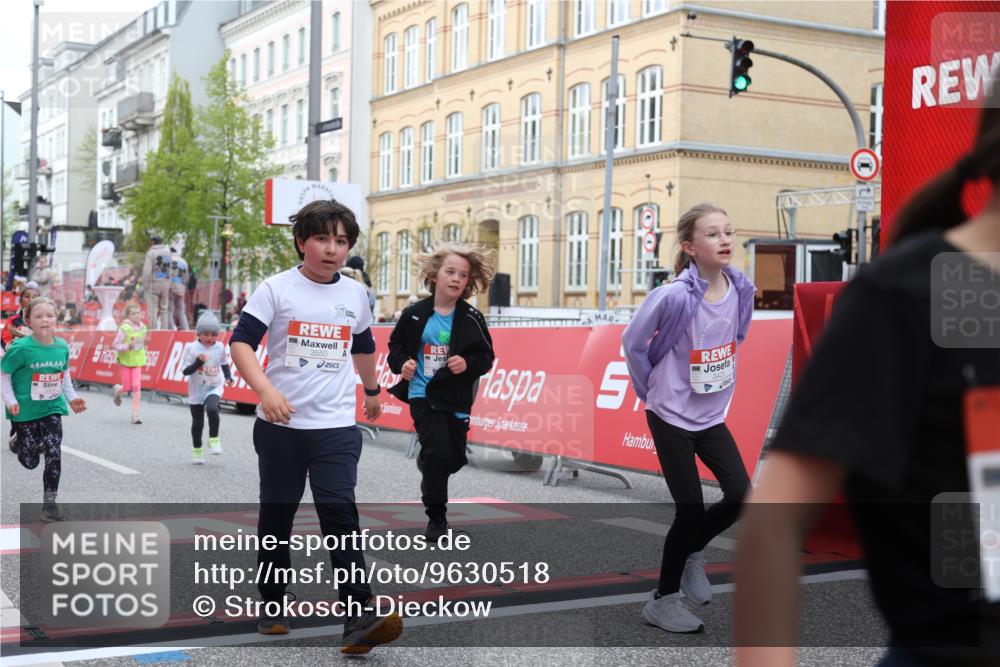 25.04.2026 - Das Zehntel Strokosch-Dieckow http://msf.ph/oto/9630518 25.04.2026 09:03:20 Ziel 1449, 1945, 2281, 2283, 2340, 2378, 2402, 3017, 3213, 3286, 3293, 3425, 3550, 3854, 3871, 3909 meine-sportfotos.de