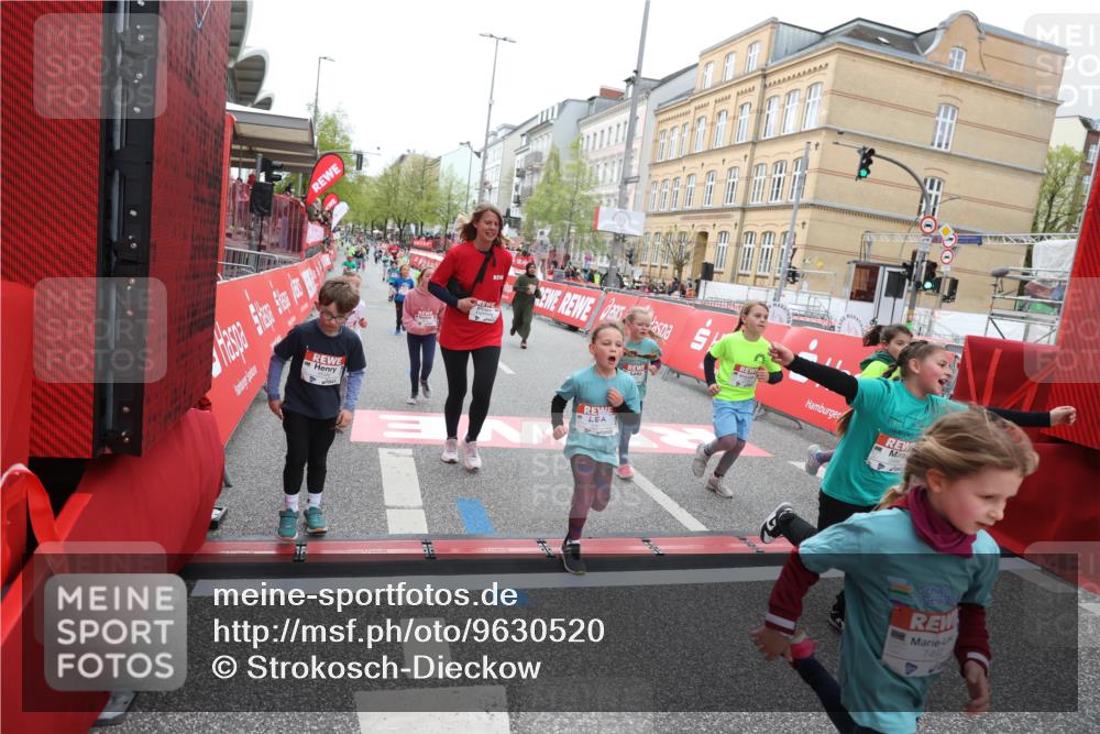 25.04.2026 - Das Zehntel Strokosch-Dieckow http://msf.ph/oto/9630520 25.04.2026 11:06:00 Ziel 5096, 5124, 5686, 5886, 5944, 6159, 6599, 6970, 7210, 7213, 7433, 7461, 7492, 7566 meine-sportfotos.de
